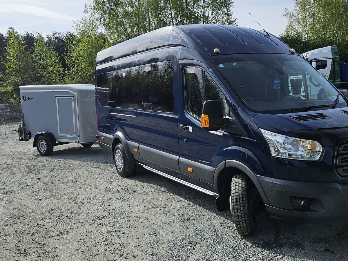 Luggage trailer